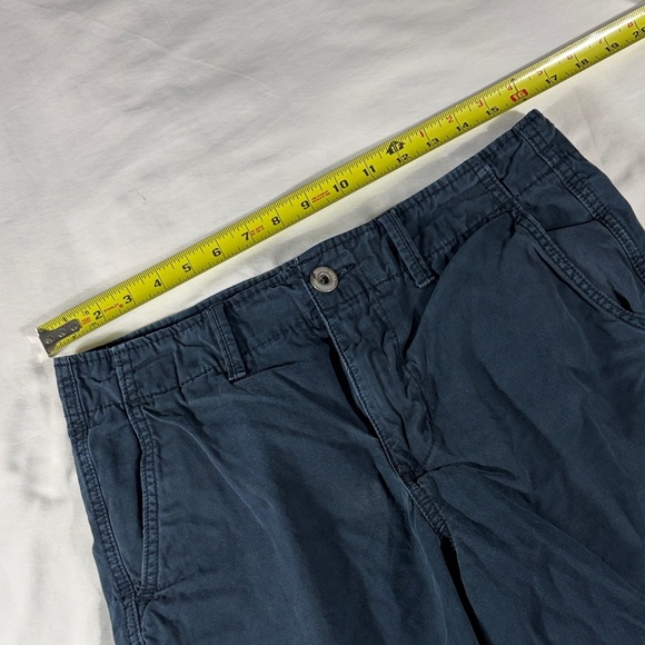 American Eagle mens navy blue Classic flat front 9.5" chino shorts - size 30 - Picture 11 of 11